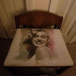 Meet your Posher, Erika